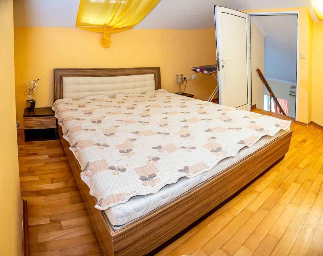 Spacious & Sunny Maisonette With Terrace Near Centre By Flаt Manаger Burgas ภายนอก รูปภาพ